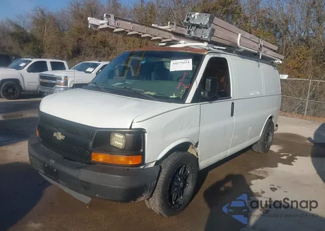 2008 Chevrolet Express Work Van z USA, uszkodzony, nr VIN 1GCFG15XX81210466